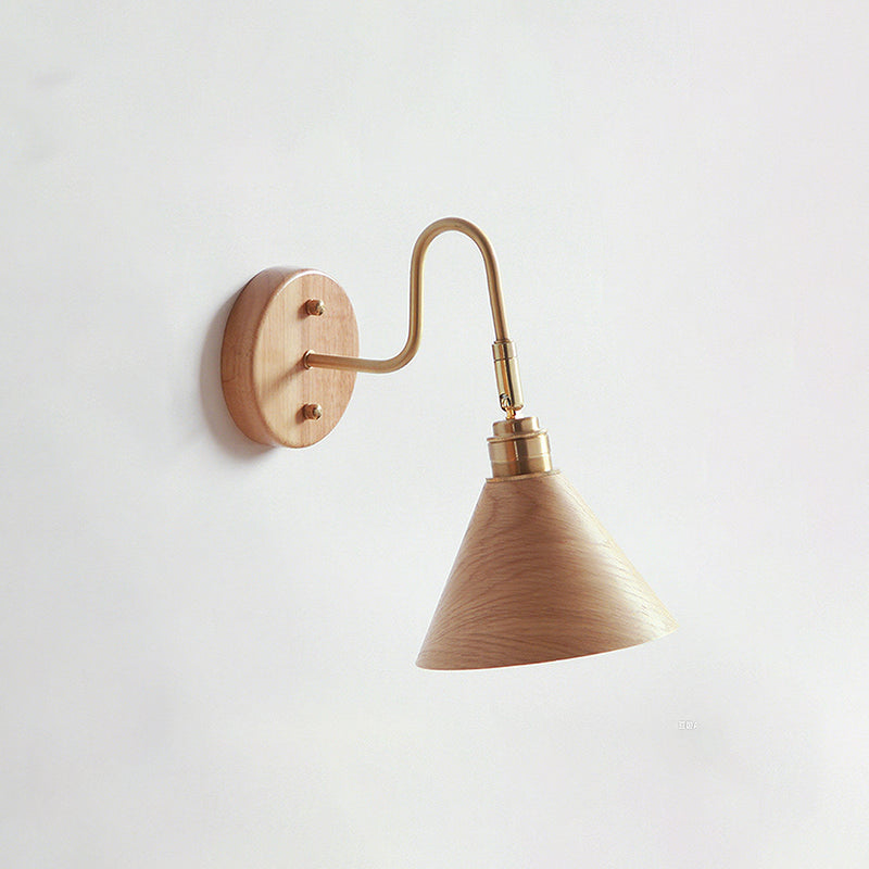 Lámpara de Pared Moderna de Metal y Madera - Estilo Retro, Base Dorada, Pantalla de Nogal 0