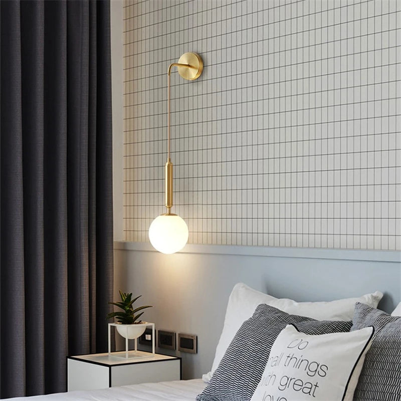 Lámpara de Pared Moderna de Vidrio, Aplique Pared Elegante con Iluminación Suave y Diseño Minimalista para Decoración Contemporánea 0