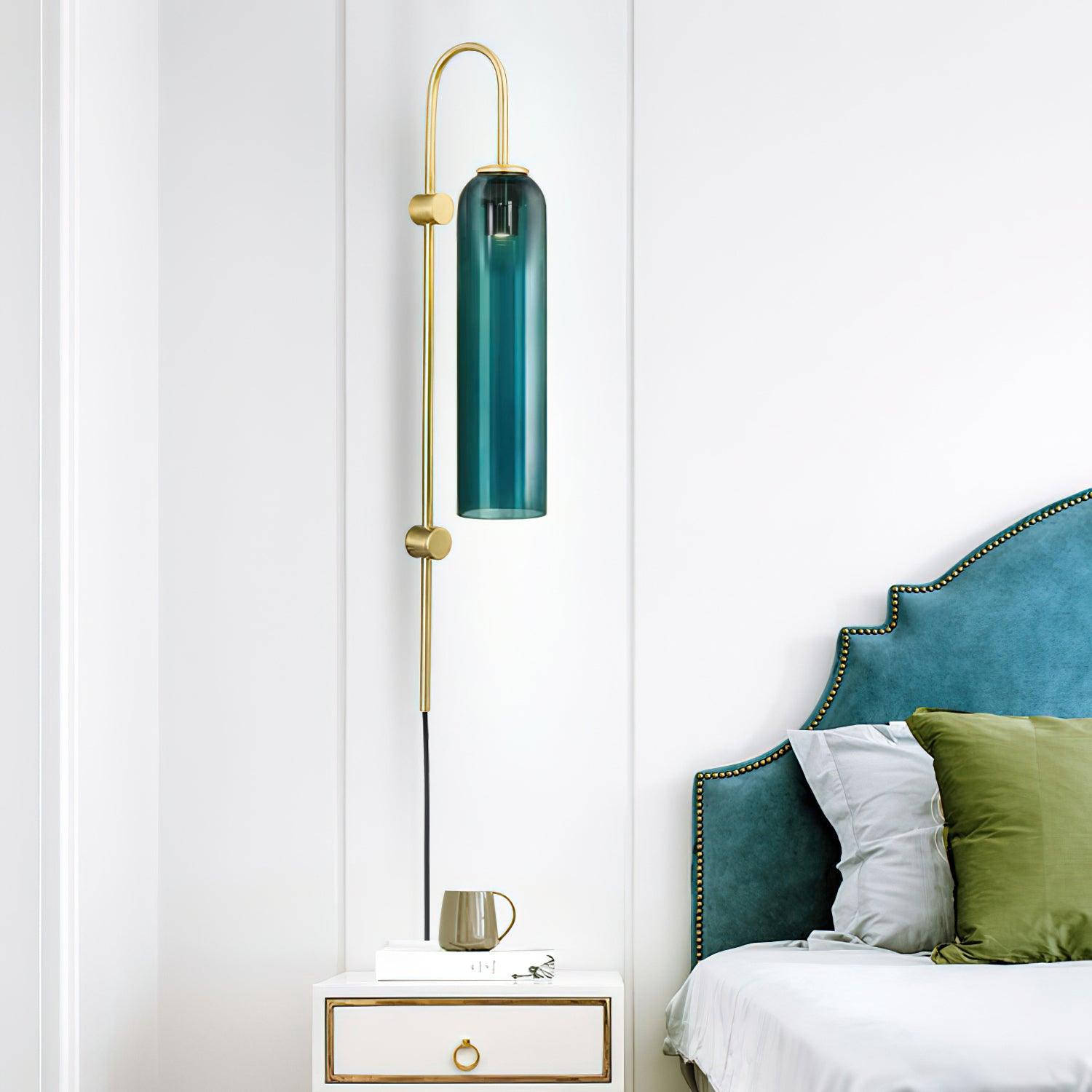Lámpara de Pared Moderna de Vidrio con Acabados en Negro y Oro – Diseño Elegante y Sofisticado 5
