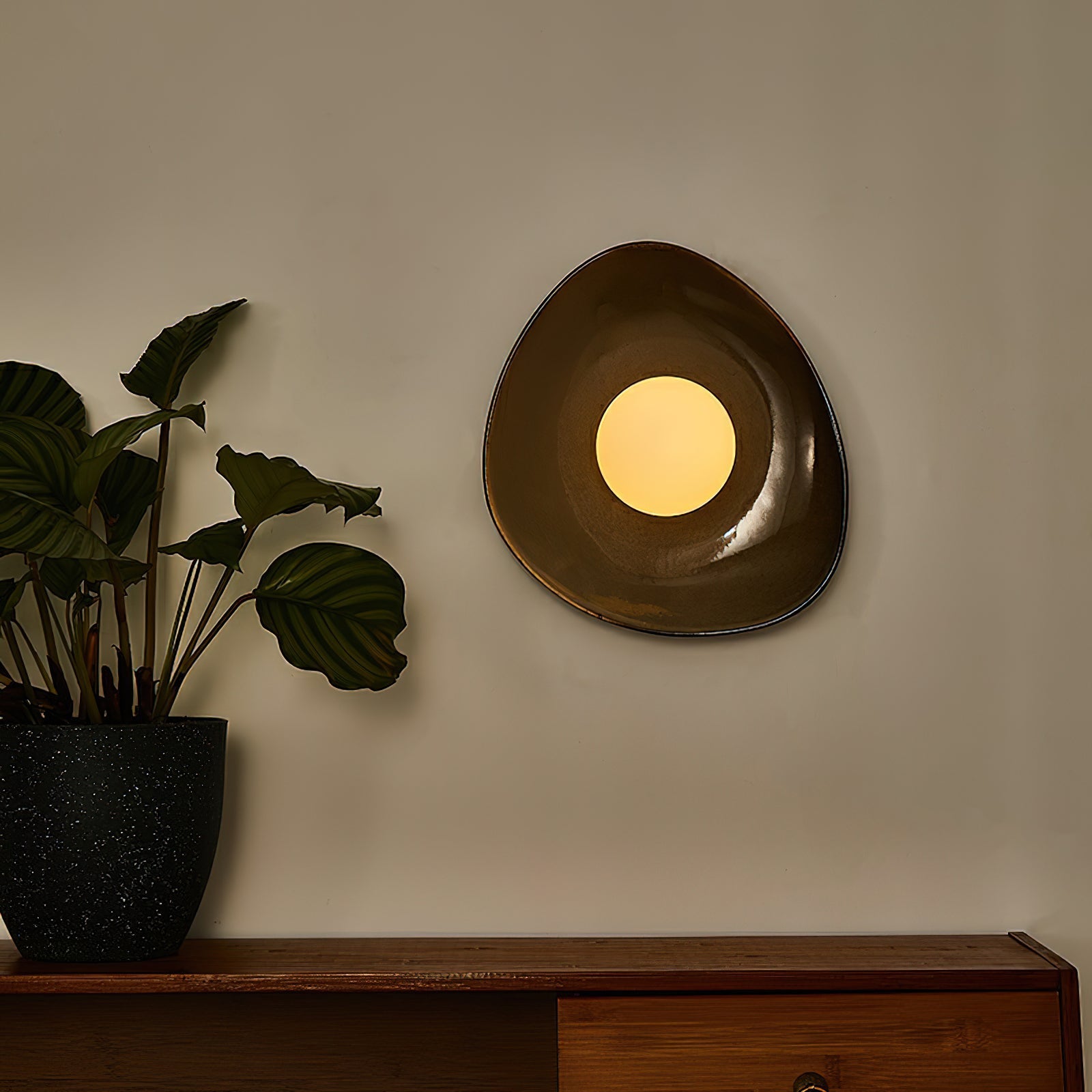 Lámpara de Pared Pebble Tray con Diseño Orgánico y Luz Ambiental – Cerámica y Vidrio 2
