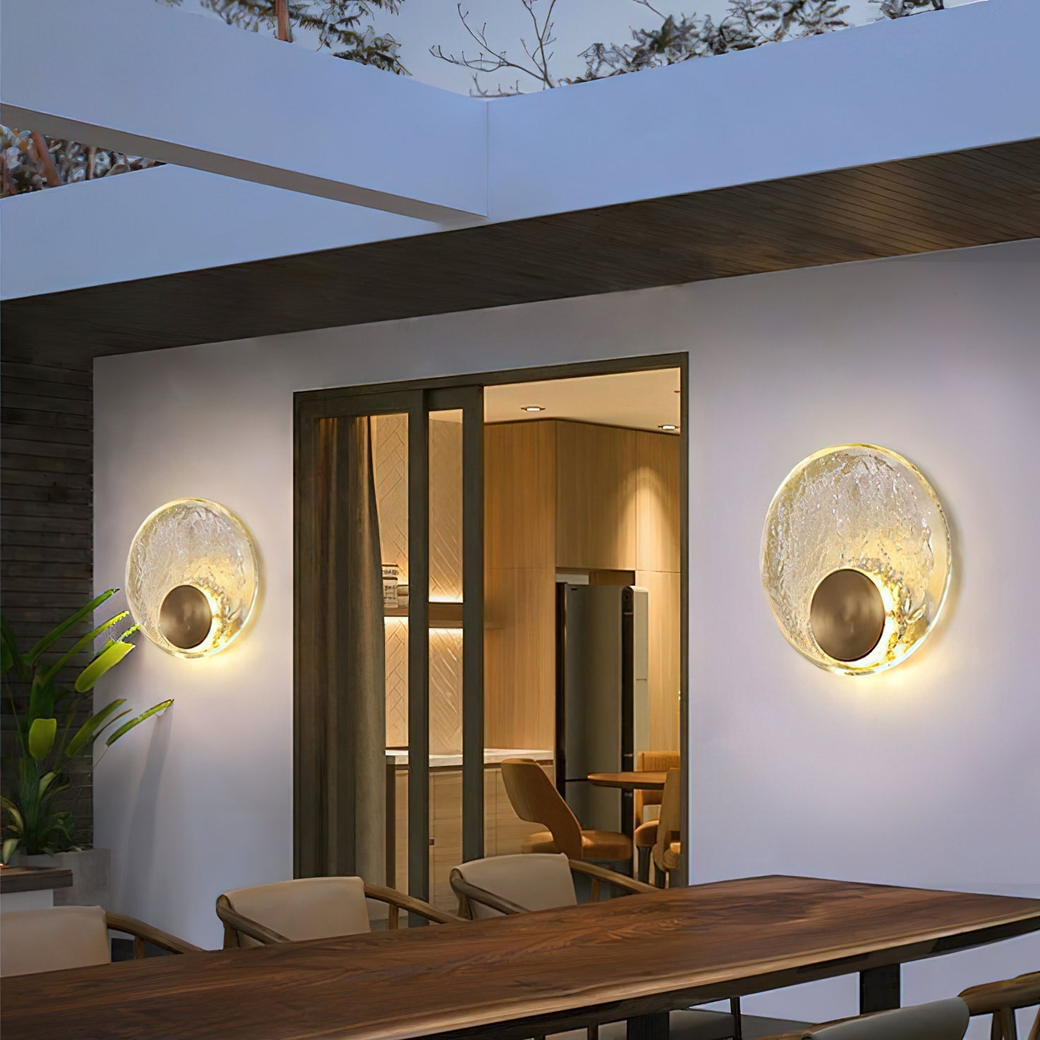 Lámpara de Pared Redonda de Vidrio y Latón – Diseño Moderno para Interiores 4
