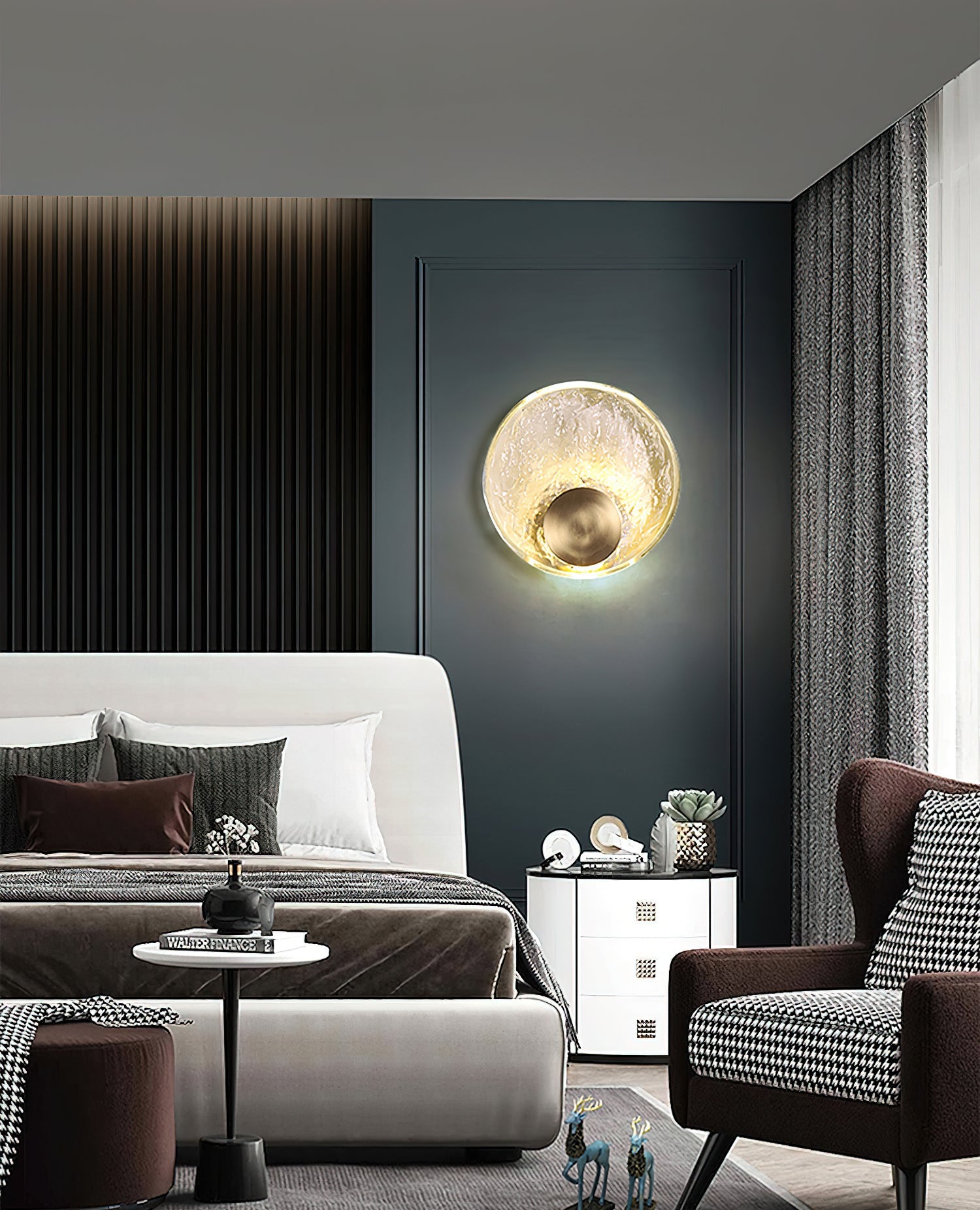 Lámpara de Pared Redonda de Vidrio y Latón – Diseño Moderno para Interiores 7
