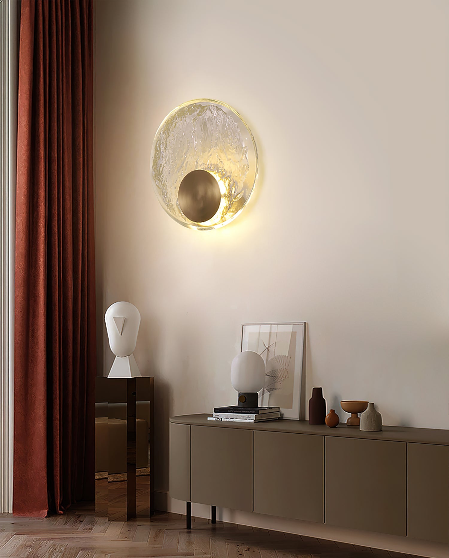 Lámpara de Pared Redonda de Vidrio y Latón – Diseño Moderno para Interiores 8