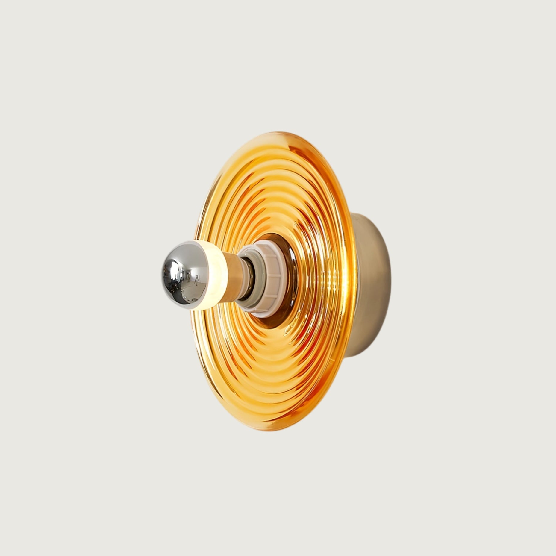 Lámpara de Pared Solaris Nodo con Diseño Futurista y Luz LED – Acabado en Cromo y Vidrio Ámbar 1