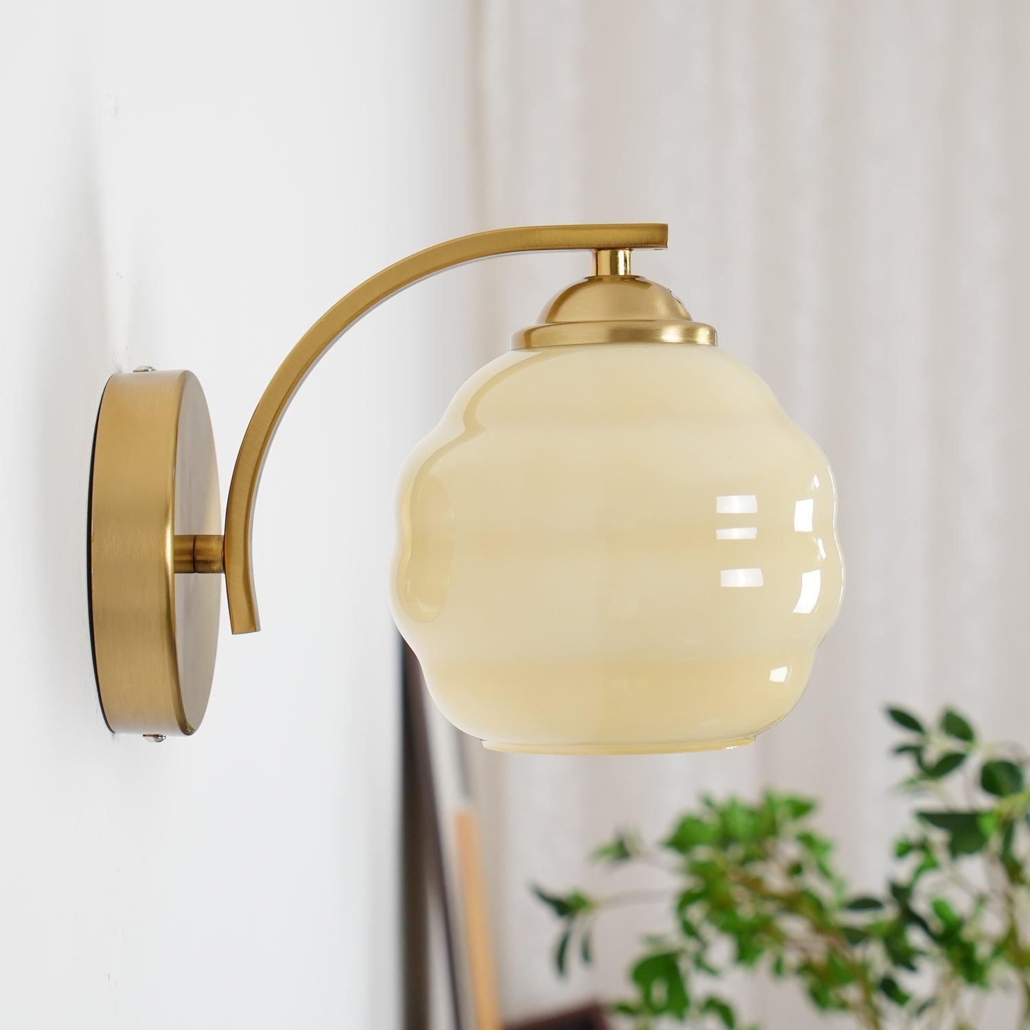 Lámpara de Pared Vintage Art Deco con Pantallas de Cristal – Acabado en Oro o Cromo 0