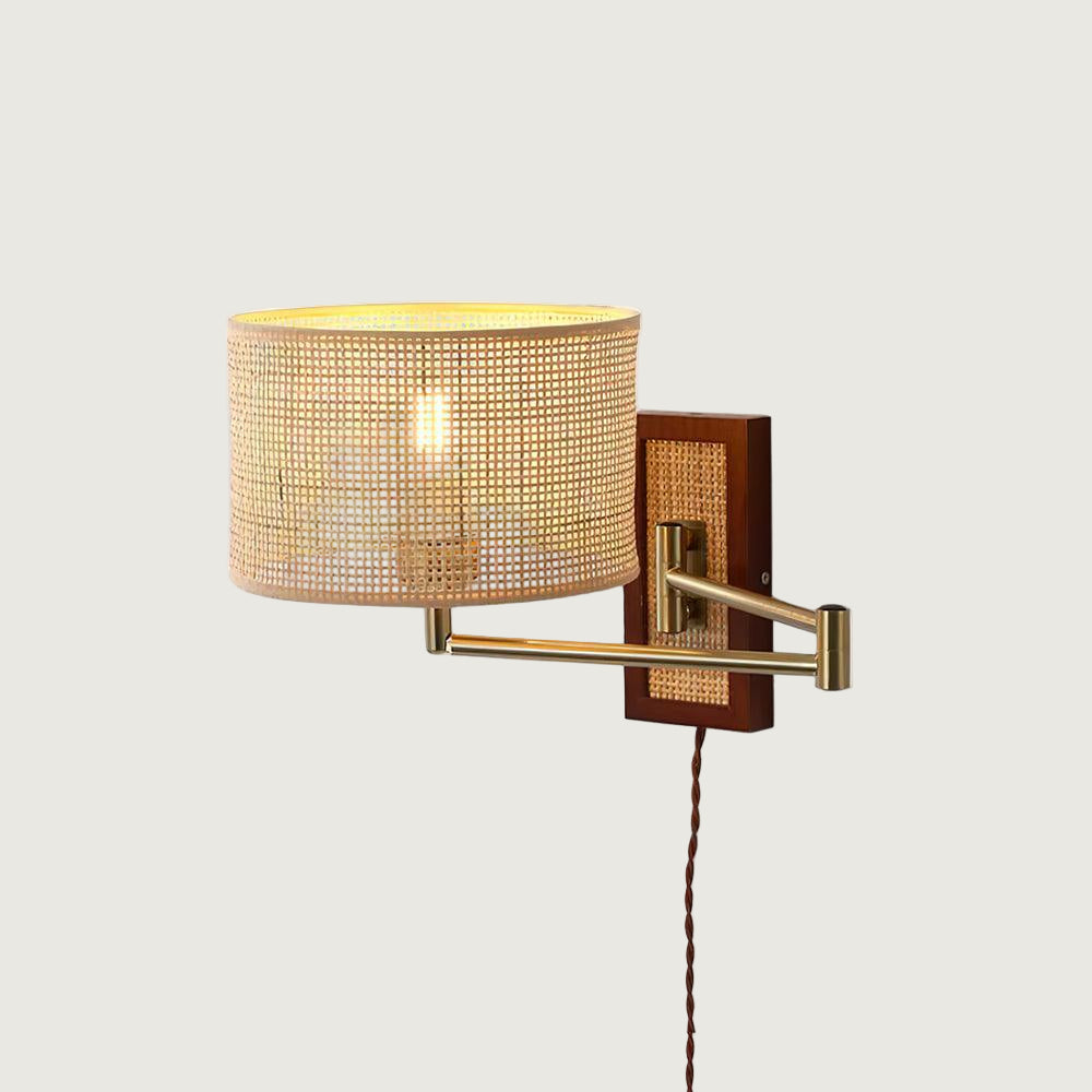 Lámpara de Pared con Brazo Móvil de Ratan y Metal – Diseño Moderno y Clásico 1