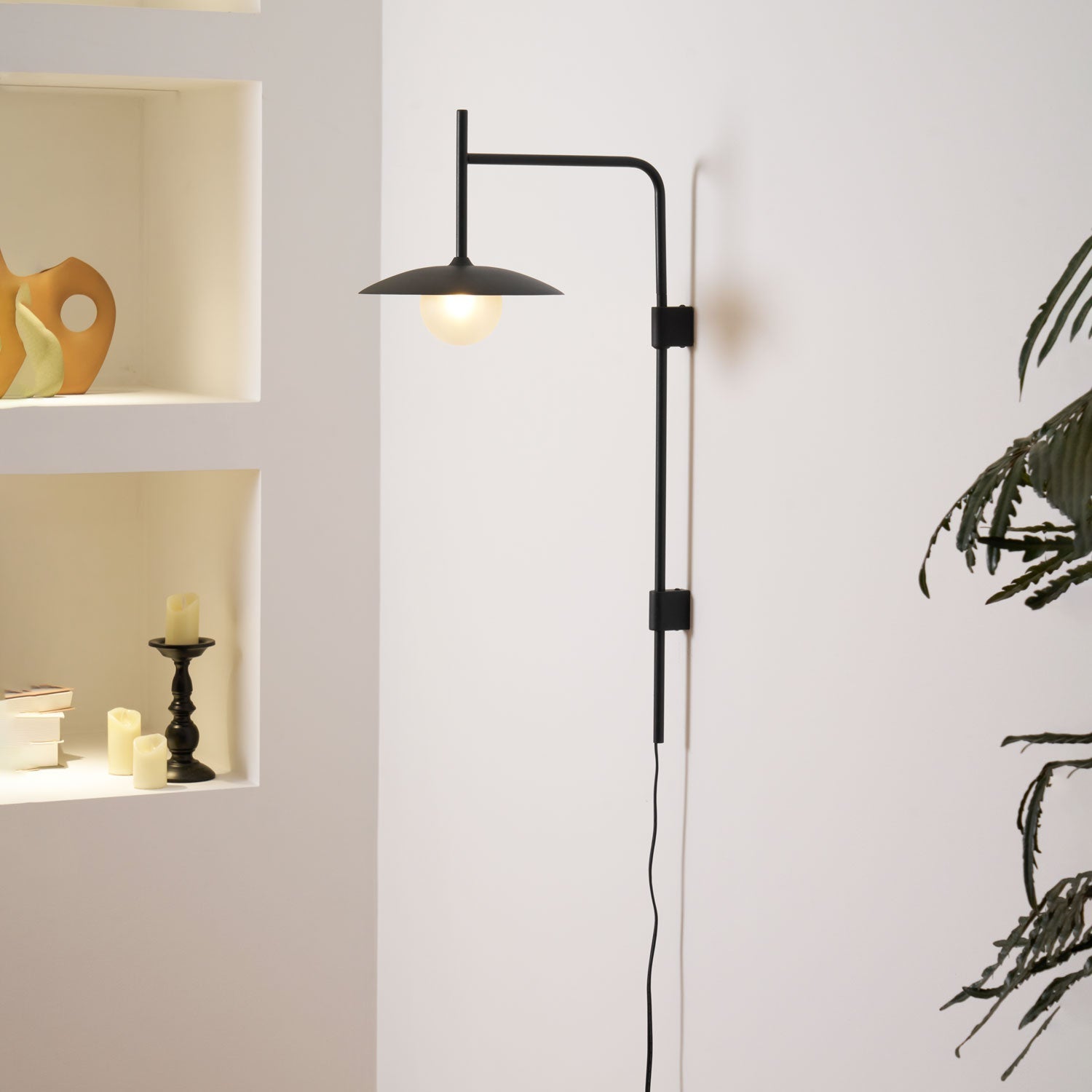 Lámpara de Pared con Brazo Oscilante de Diseño Moderno y Clásico – Metal y Vidrio, 25cm de Diámetro 3