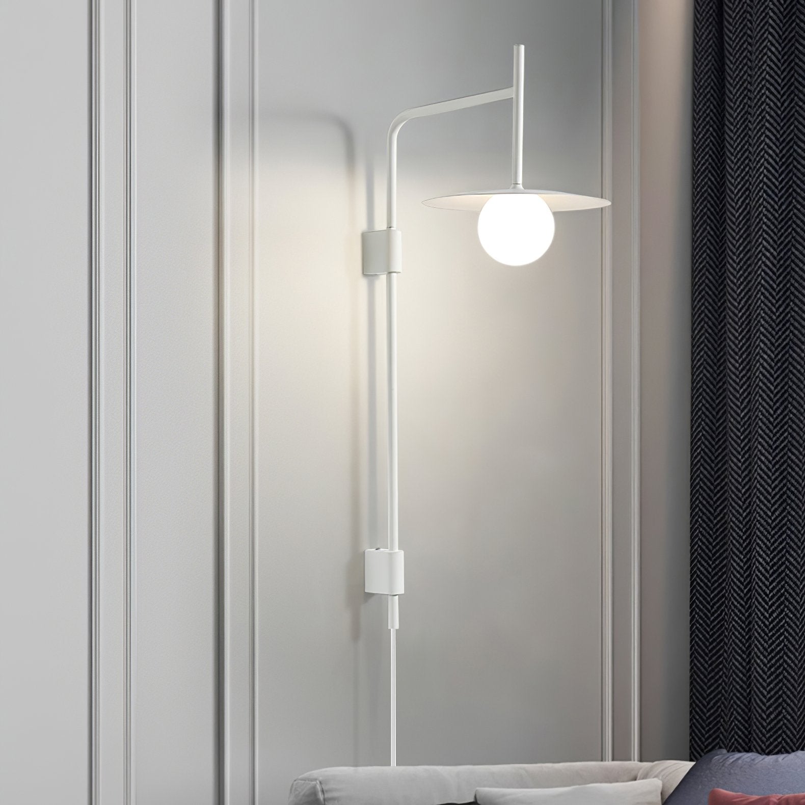 Lámpara de Pared con Brazo Oscilante de Diseño Moderno y Clásico – Metal y Vidrio, 25cm de Diámetro 5