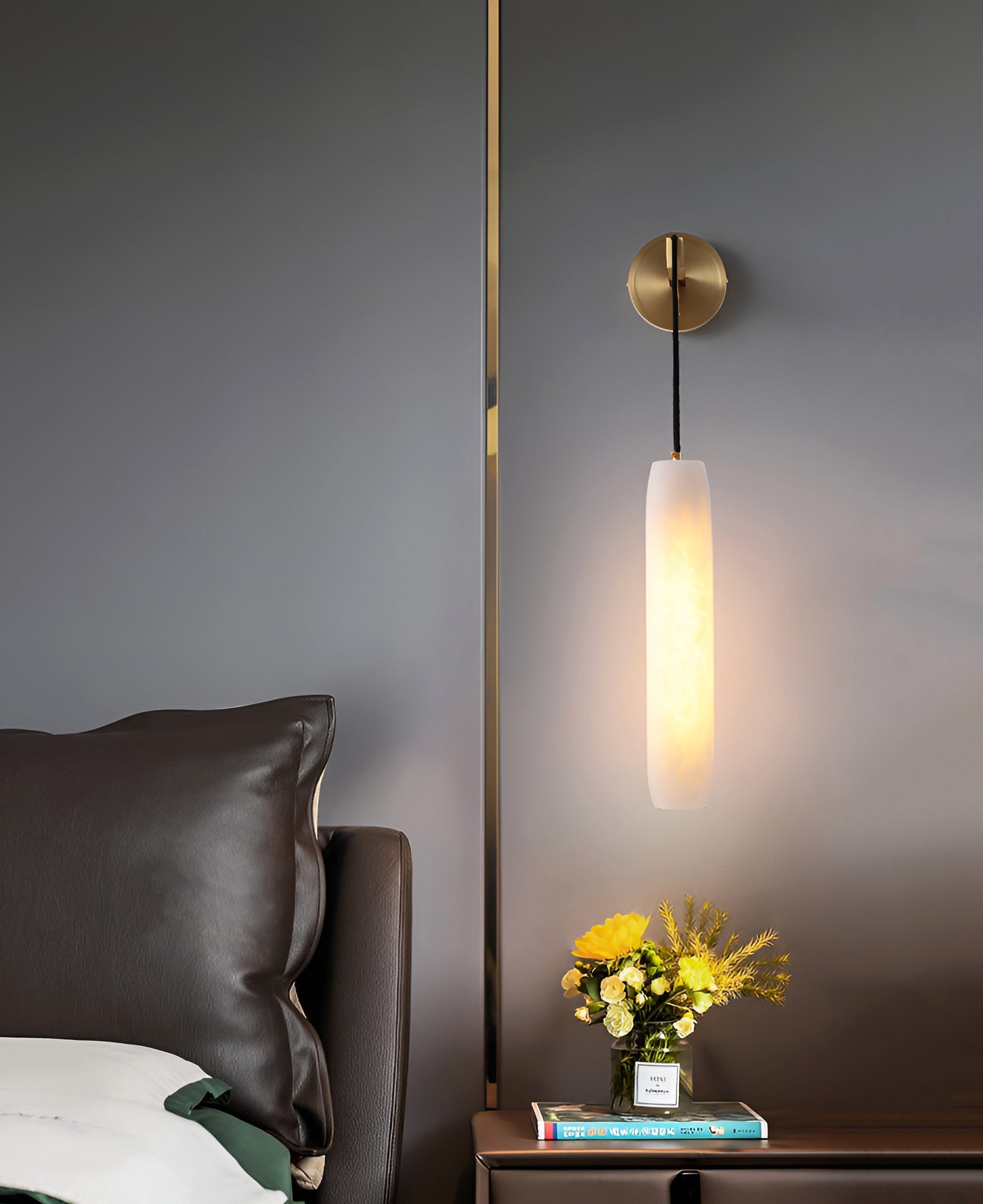 Lámpara de Pared de Alabastro en Forma de Fluta – Elegante Iluminación Interior 7