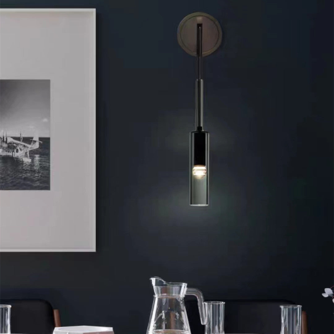 Lámpara de Pared de Cristal Ahumado Estilo Escandinavo – Iluminación Elegante para Hogar 1