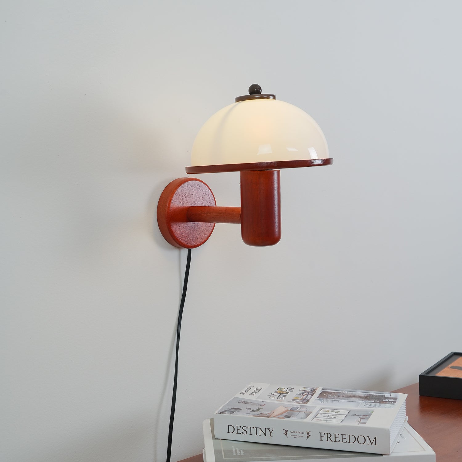 Lámpara de Pared de Madera de Roble con Pantalla Blanca – Diseño Orgánico y Elegante 4