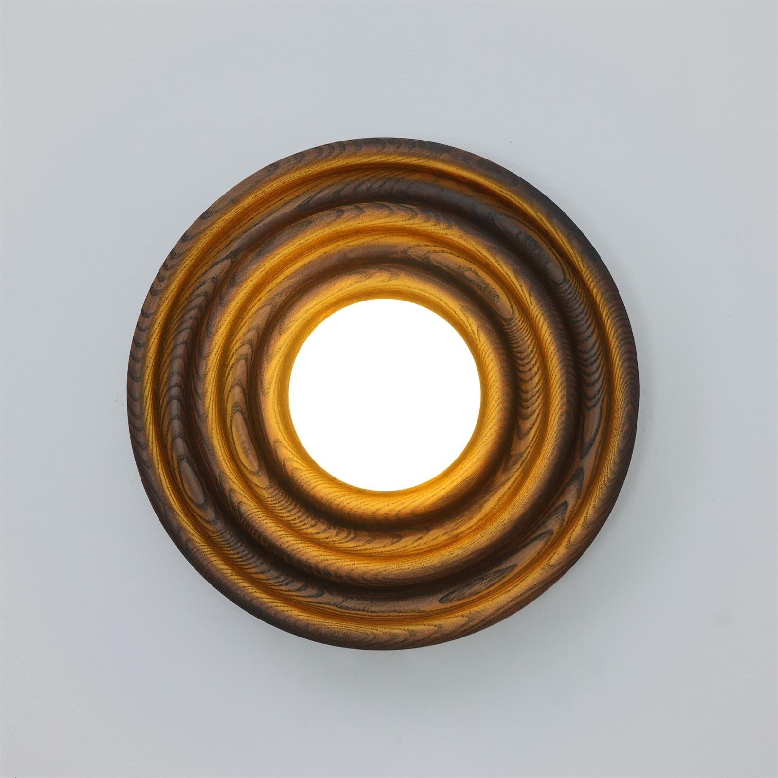 Lámpara de Pared de Madera en Espiral con Luz Cálida – Diseño Orgánico y Elegante 7