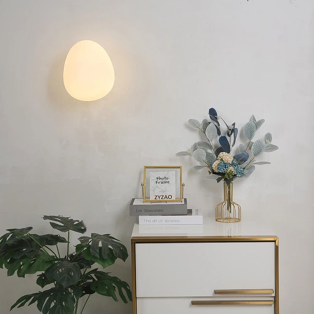 Lámpara de Pared de Vidrio en Forma de Huevo, Diseño Nórdico Elegante y Minimalista, Luz Suave, Ideal para Salones y Dormitorios 2
