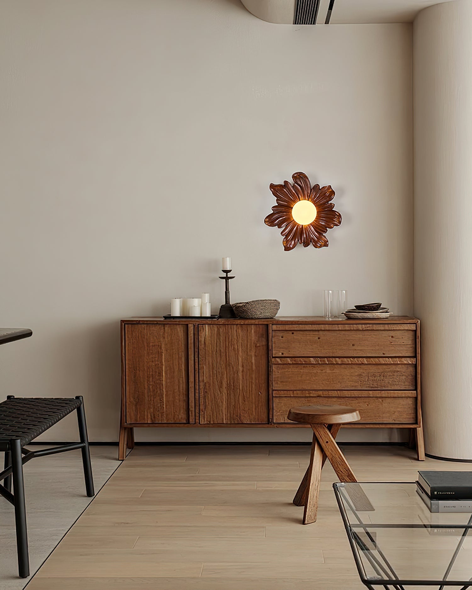 Lámpara de Pared en Forma de Flor de Resina, Diseño Elegante y Funcional, Ideal para Interiores y Exteriores 3
