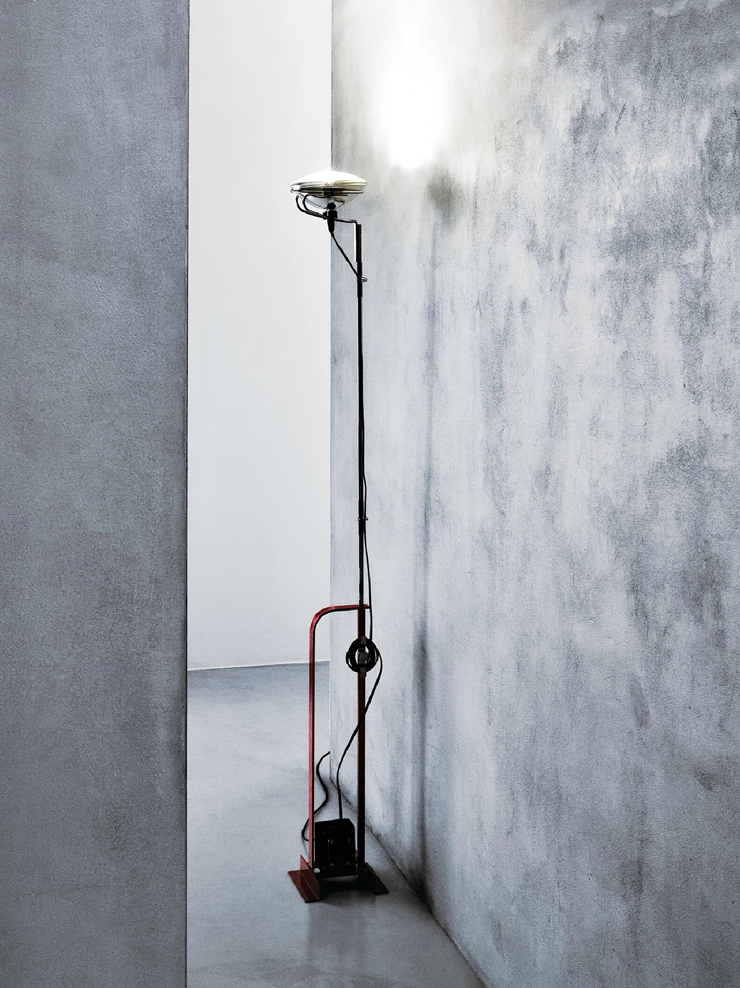 Lámpara de Pie Ajustable Moderna con Luz LED Integrada – Estilo Industrial y Color Negro para Salón 7