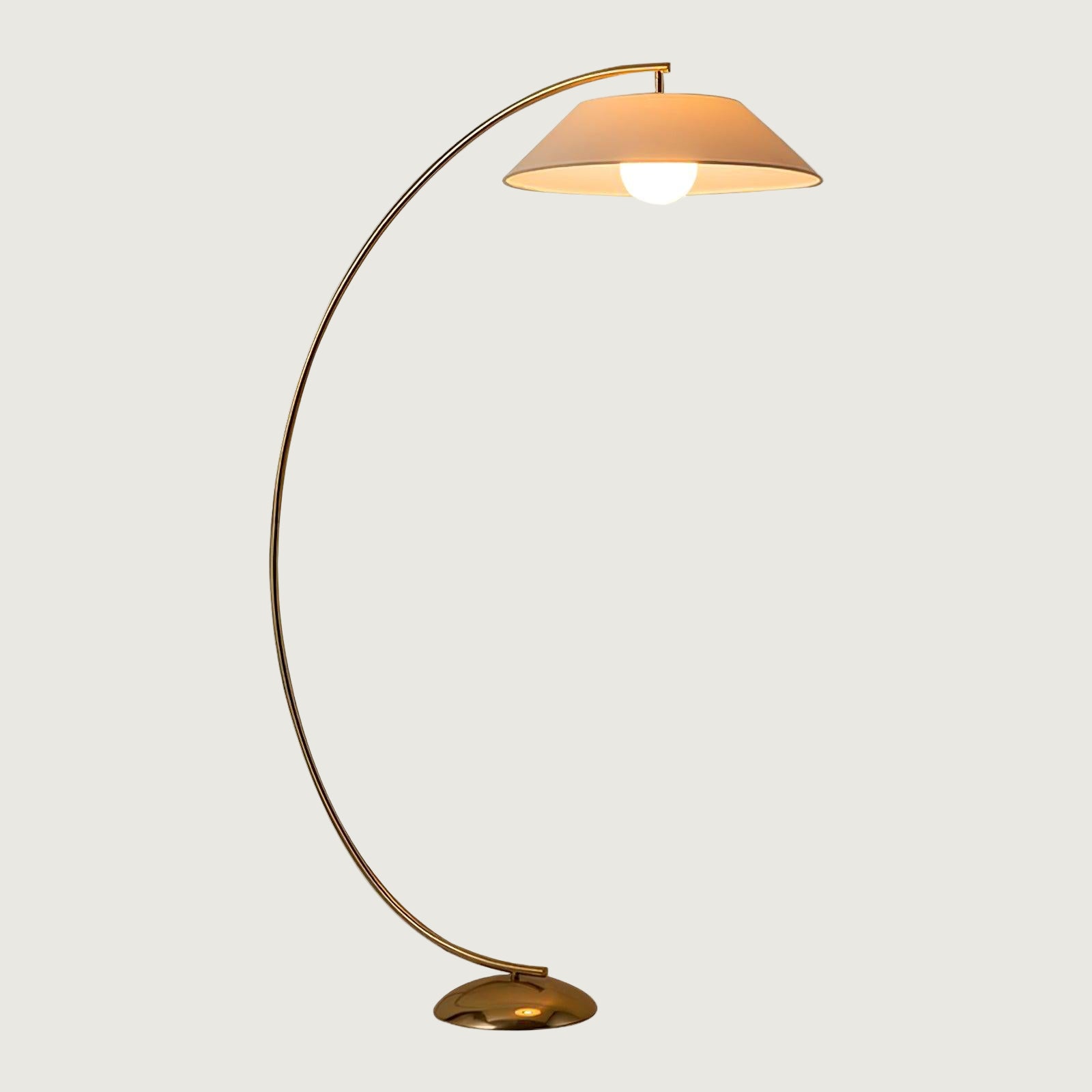 Lámpara de Pie Clásica con Pantalla de Lino Blanca y Acabado Dorado – Ideal para Interiores Modernos y Tradicionales 0