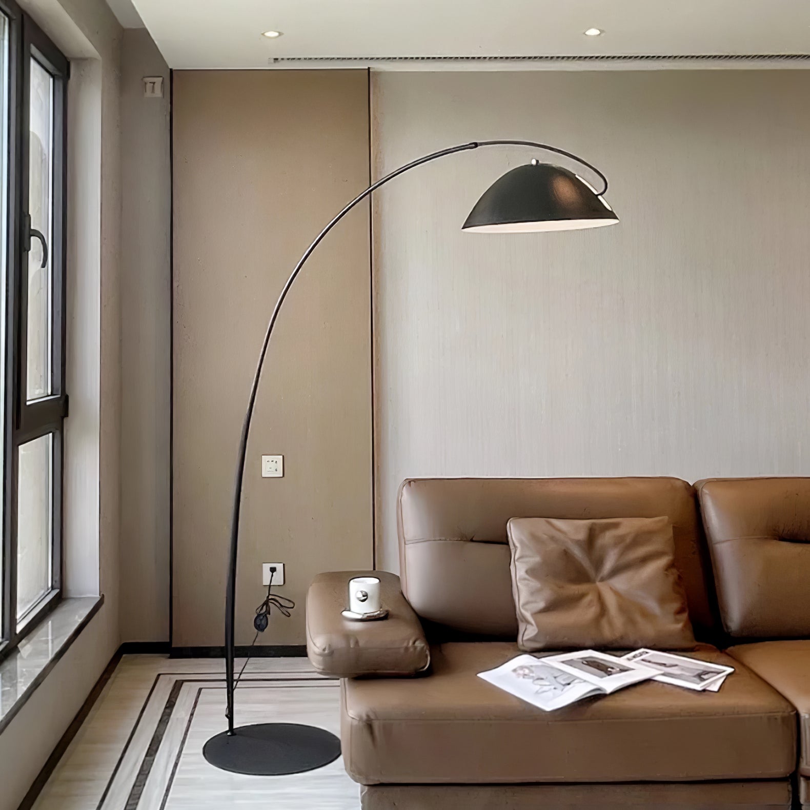 Lámpara de Pie Moderna Escandinava con Brazo Extensible para Salón y Dormitorios - Metal Negro, Ideal para Iluminación Interior 8
