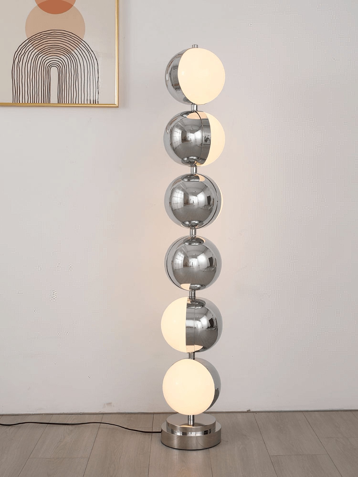 Lámpara de Pie Moderna de Acero Inoxidable y Acrílico con Luz LED Integrada - Acabado Cromado 5