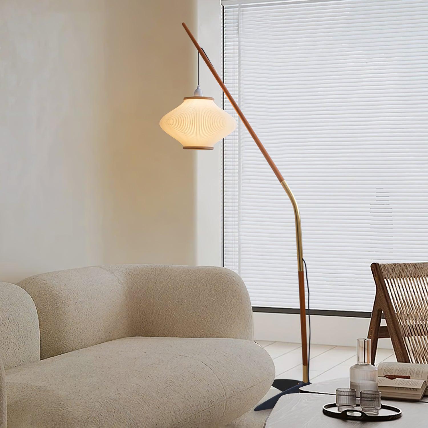 Lámpara de Pie Moderna de Brass y Madera de Fresno con Luz LED – Diseño Elegante para Interiores 3