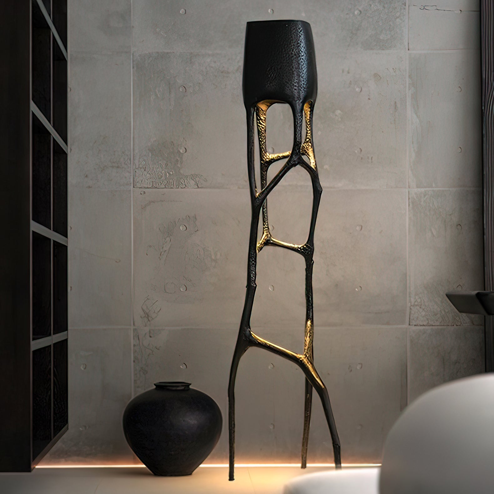 Lámpara de Pie Negra Escultural Moderna con Base de Metal y Plástico Reforzado para Interiores 7
