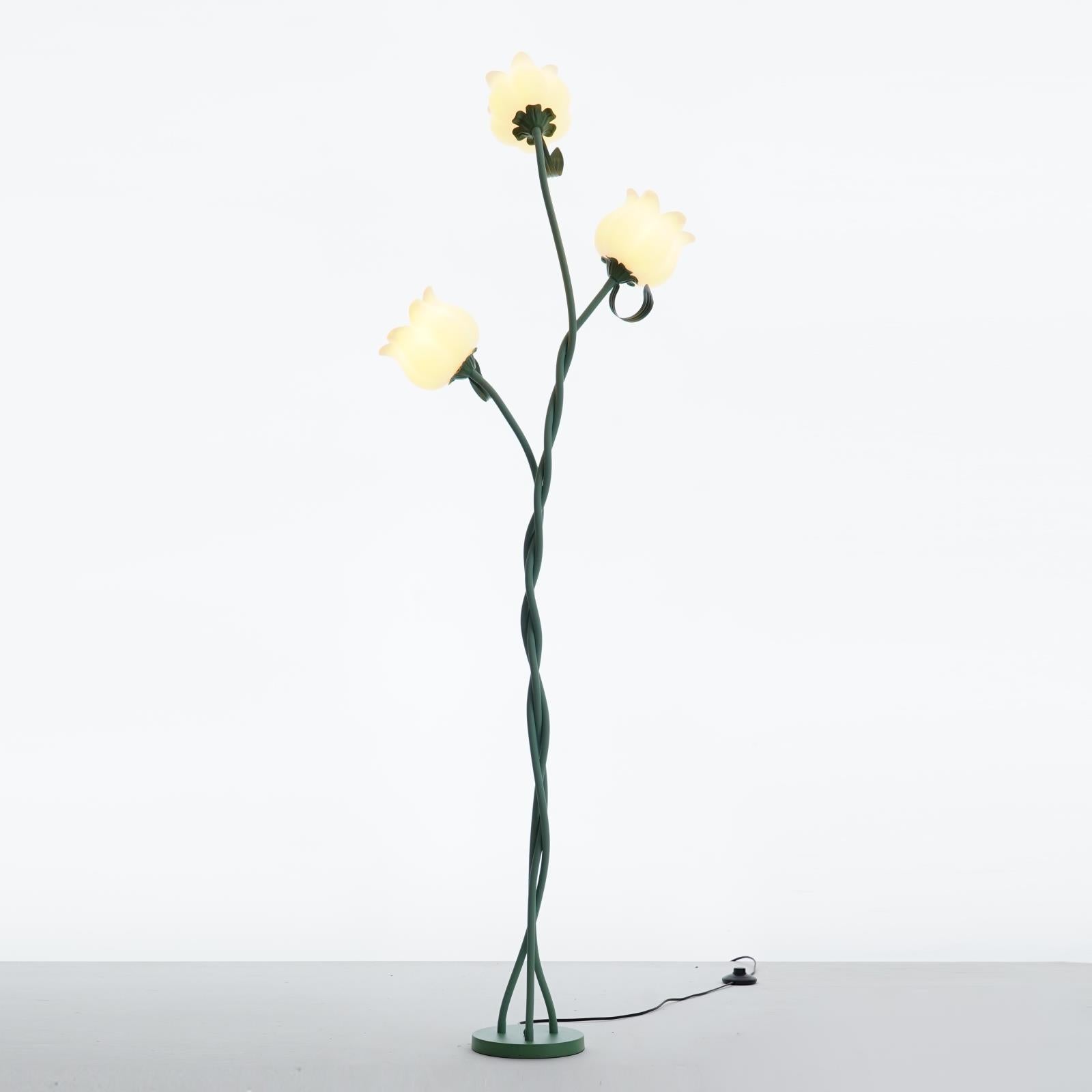 Lámpara de Pie Tulipán Flexible con Pantallas en Forma de Flor y Acabado Verde – Ideal para Salón y Decoración Moderna 2