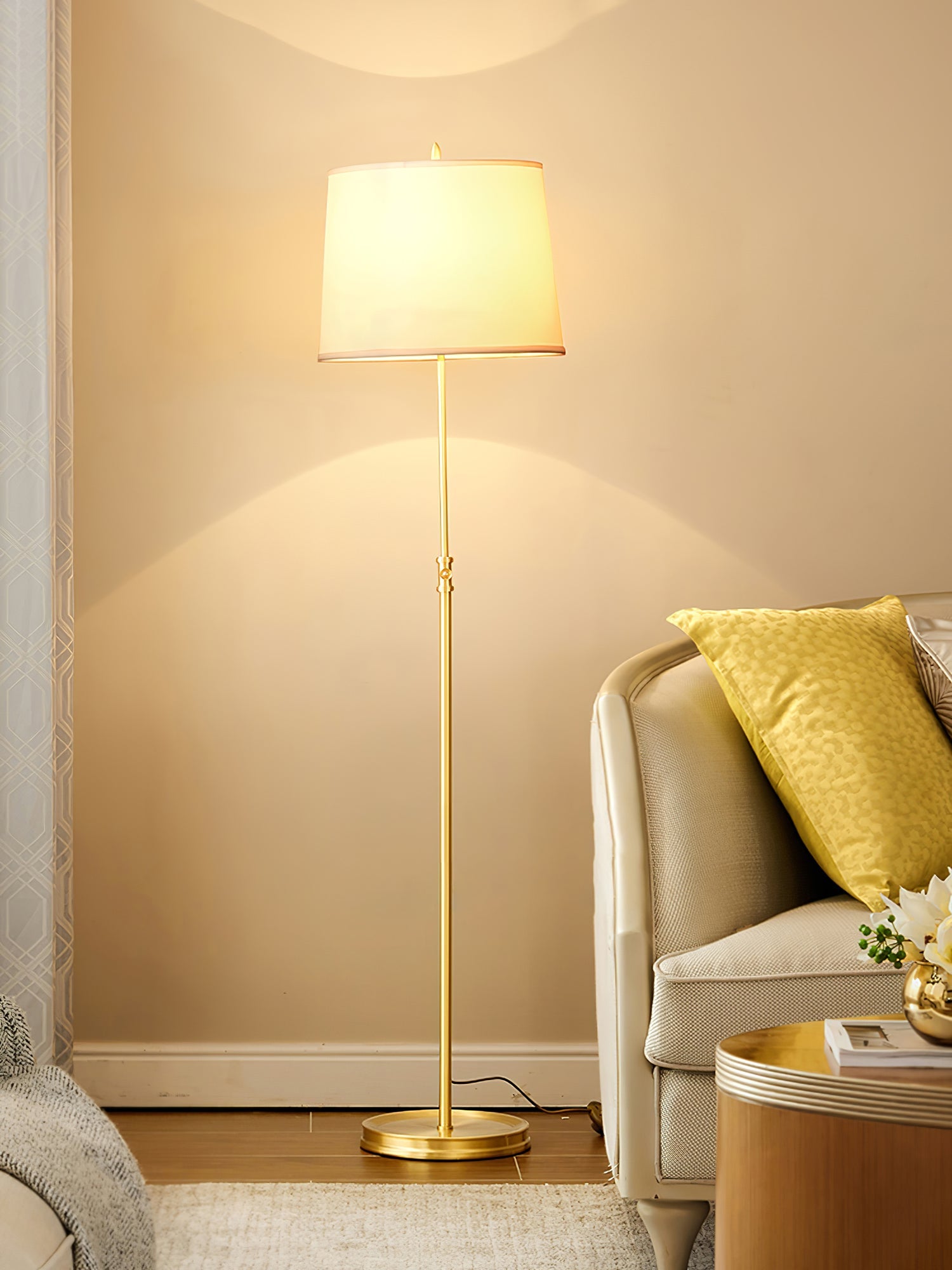 Lámpara de Pie Vintage de Bronce con Pantalla de Lino Blanco – Ideal para Salas y Oficinas 7