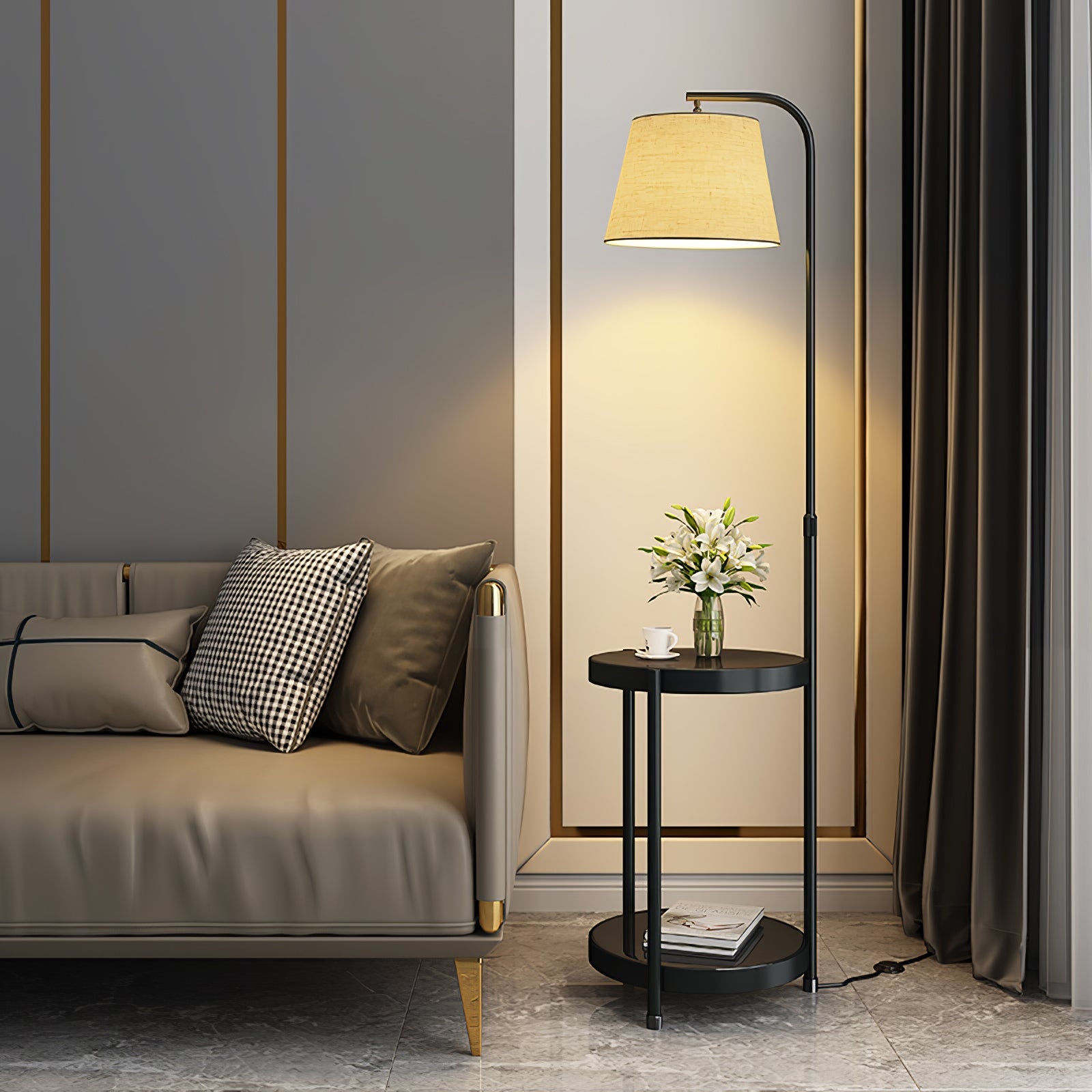 Lámpara de Pie con Mesa de Almacenamiento y Pantalla Beige – Base de Metal Dorado 9