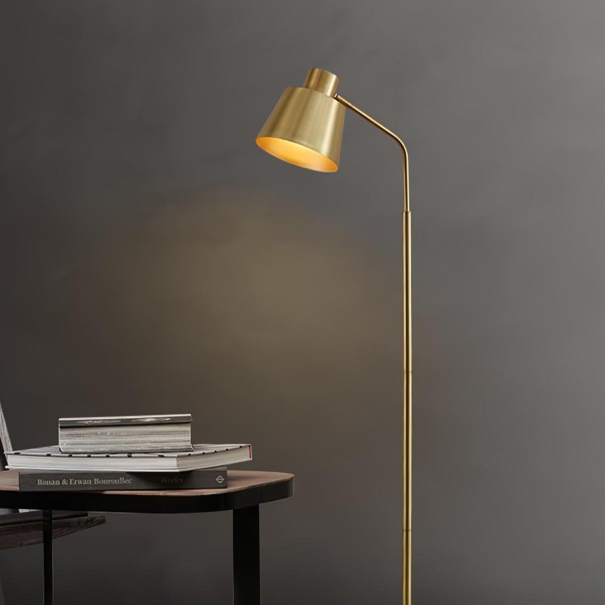 Lámpara de Pie de Bronce con Diseño Moderno y Elegante – Iluminación LED para Interiores 3