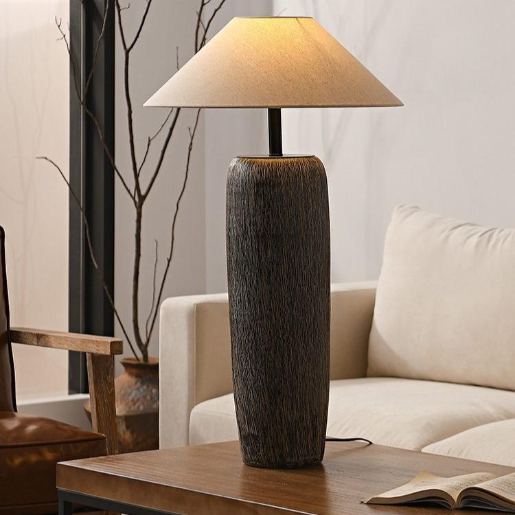 Lámpara de Pie de Madera Envejecida con Diseño Rústico y Funcionalidad Moderna 6