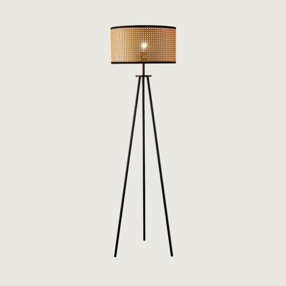 Lámpara de Pie de Rattan con Diseño de Trípode – Estilo Natural y Moderno 7