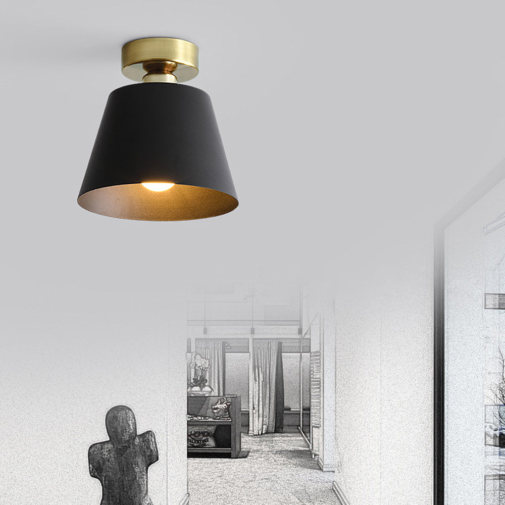 Lámpara de Techo Moderna de Hierro en Forma Cónica – Iluminación Elegante y Minimalista 0