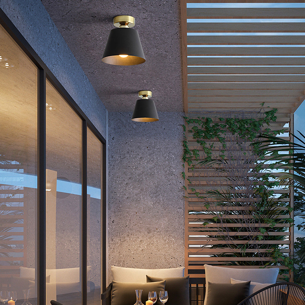 Lámpara de Techo Moderna de Hierro en Forma Cónica – Iluminación Elegante y Minimalista 3