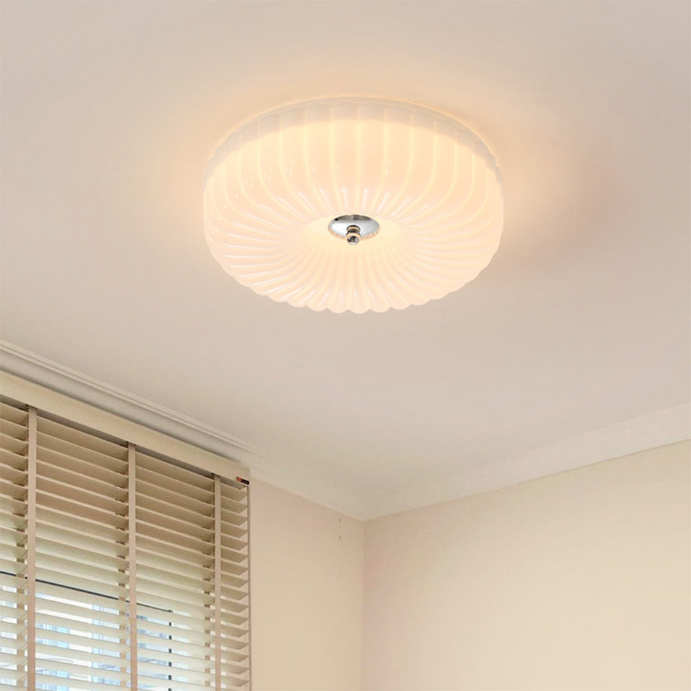 Lámpara de Techo Vintage Bauhaus de Cristal Crema con Diseño Clásico y Moderno 1
