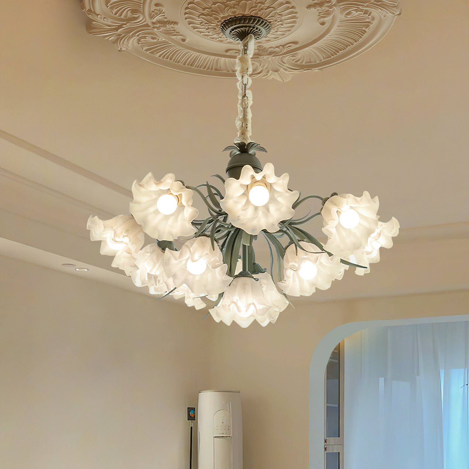 Lámpara de Techo de Metal con Diseño de Lirio de los Valles – Iluminación Romántica para Interiores, 3, 5 y 8 Cabezas 4