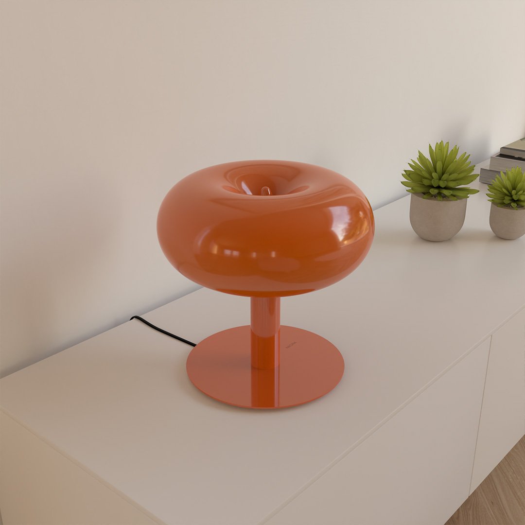 Lámpara de mesa seta de cristal Maluna sobre un mueble blanco – imagen 9