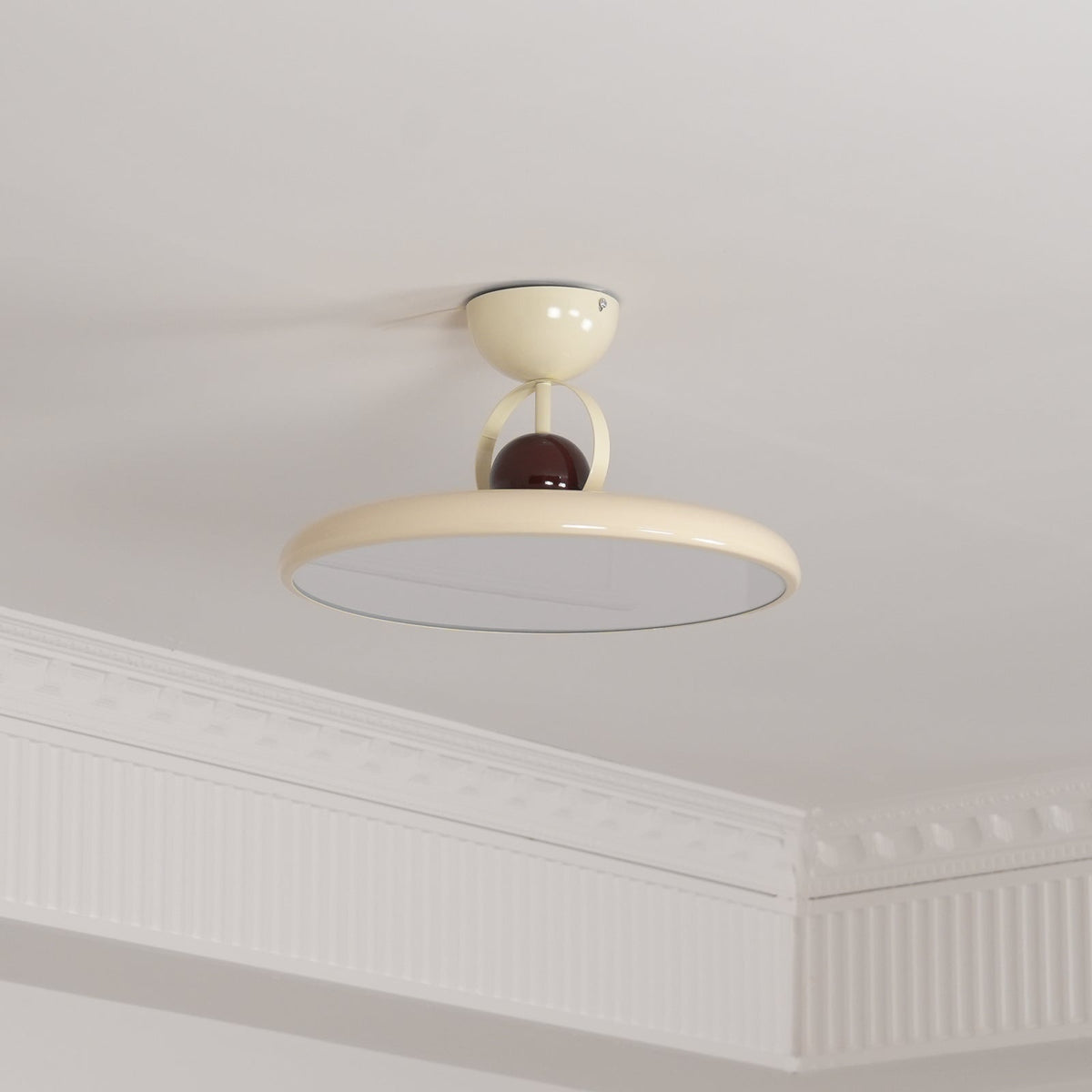 Lámpara de techo LED Eclipa en un dormitorio colorido – imagen 10