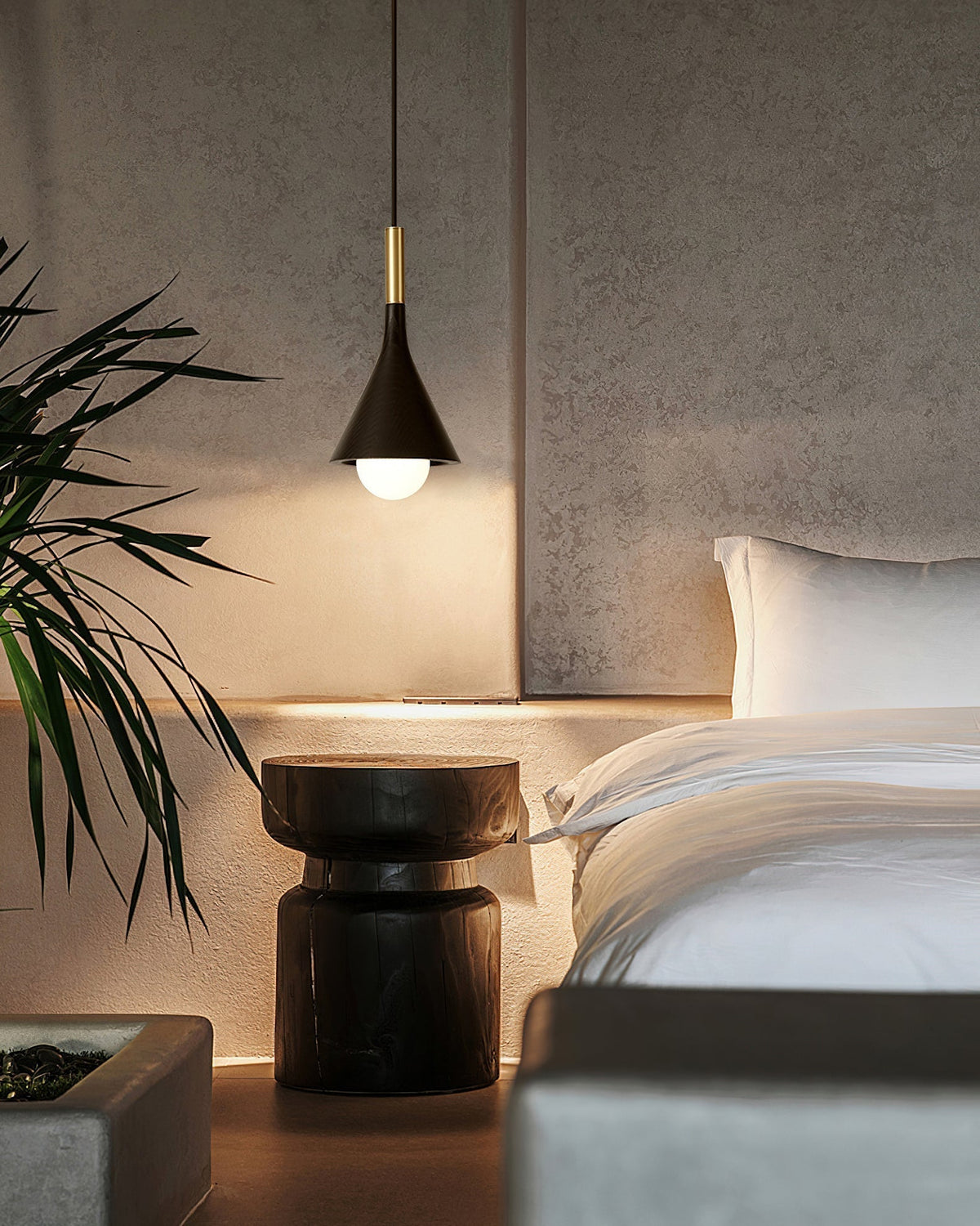 Lámpara colgante de madera Gonela – negra junto a la cama