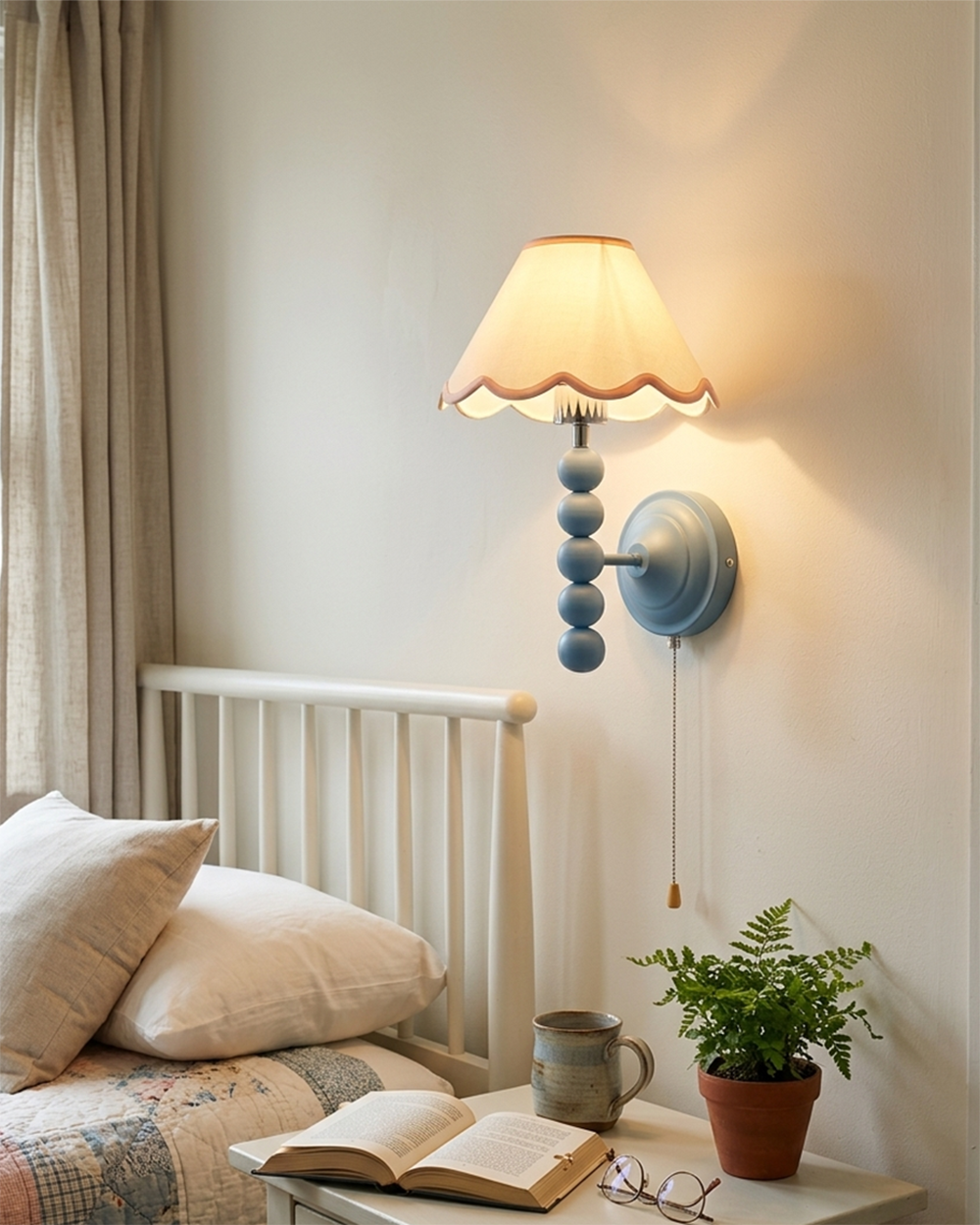 Aplique de pared vintage Vuelina en un dormitorio infantil – imagen 12