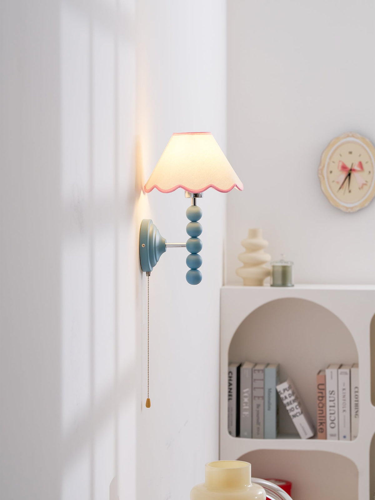 Aplique de pared vintage Vuelina en un dormitorio infantil – imagen 17