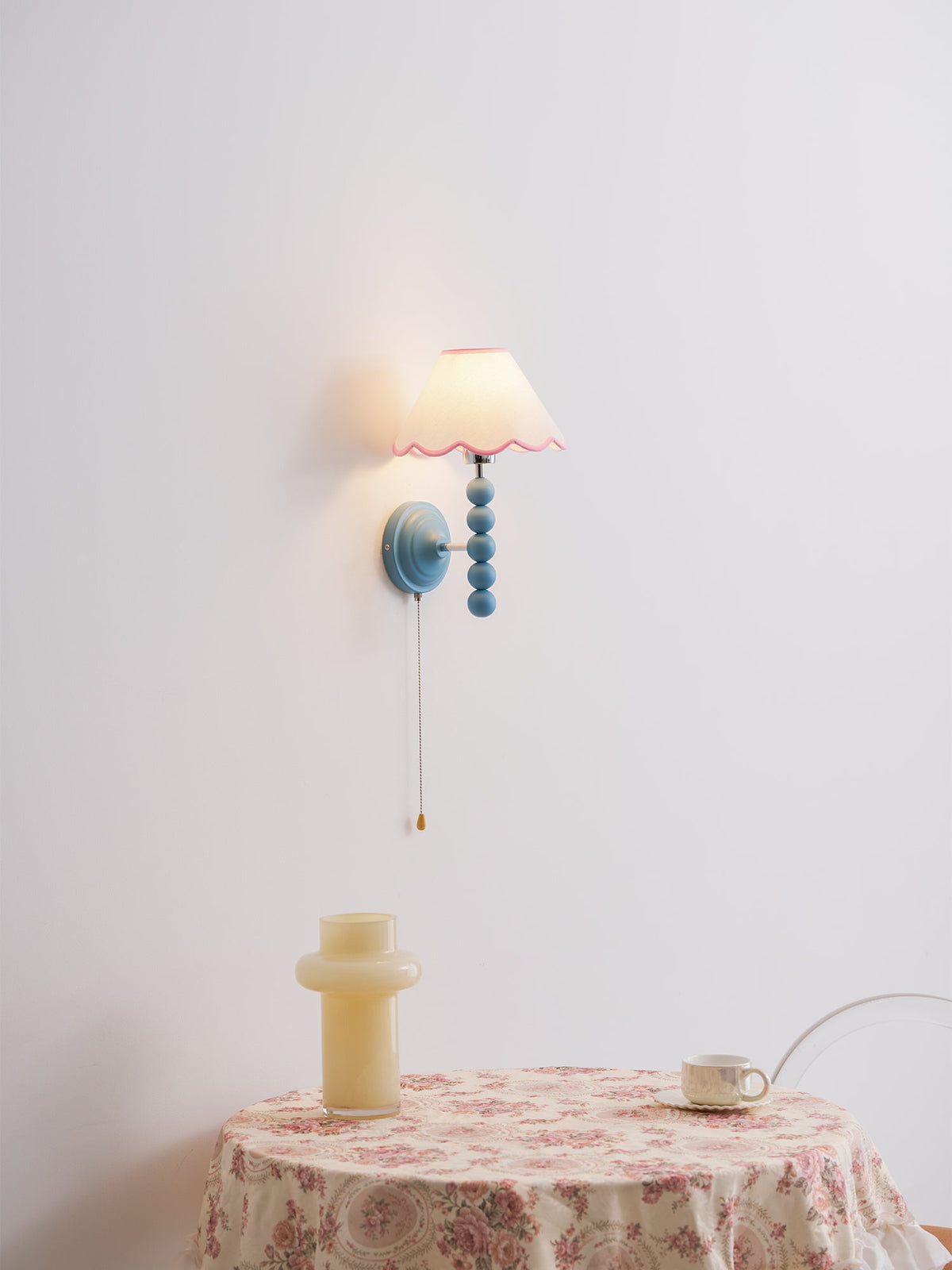 Aplique de pared vintage Vuelina en un dormitorio infantil – imagen 19
