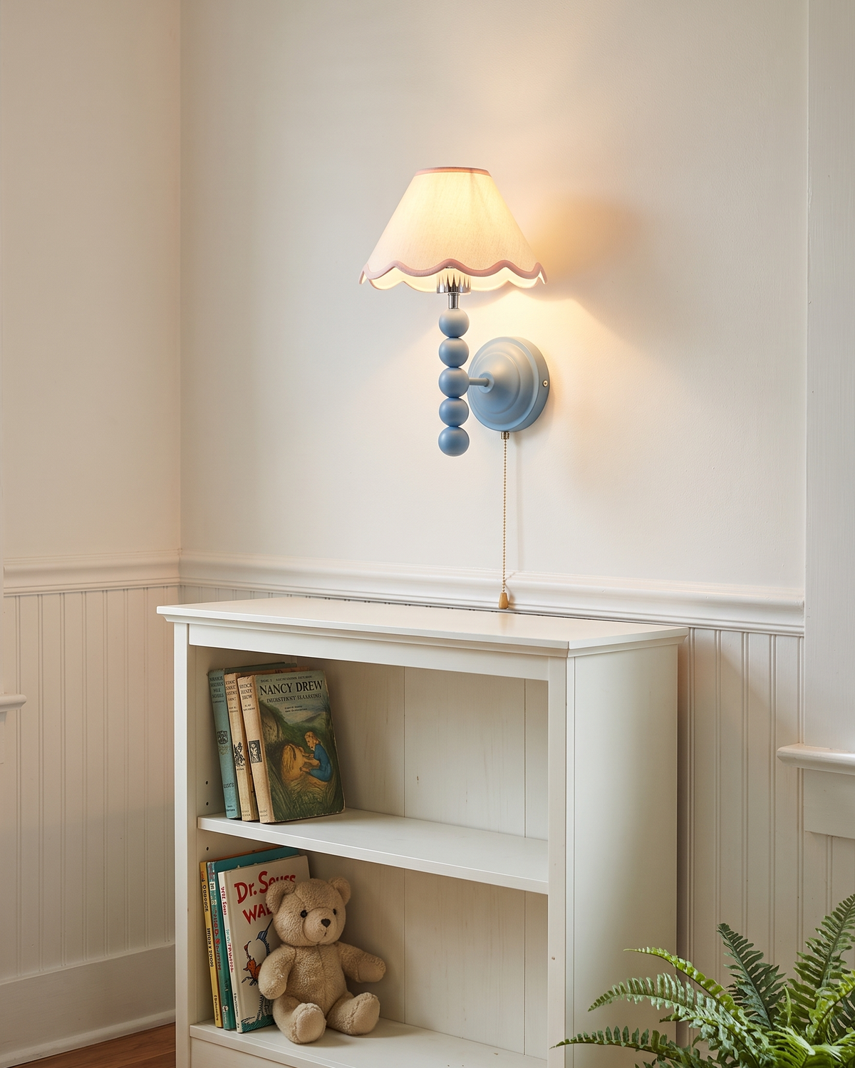 Aplique de pared vintage Vuelina en un dormitorio infantil – imagen 9