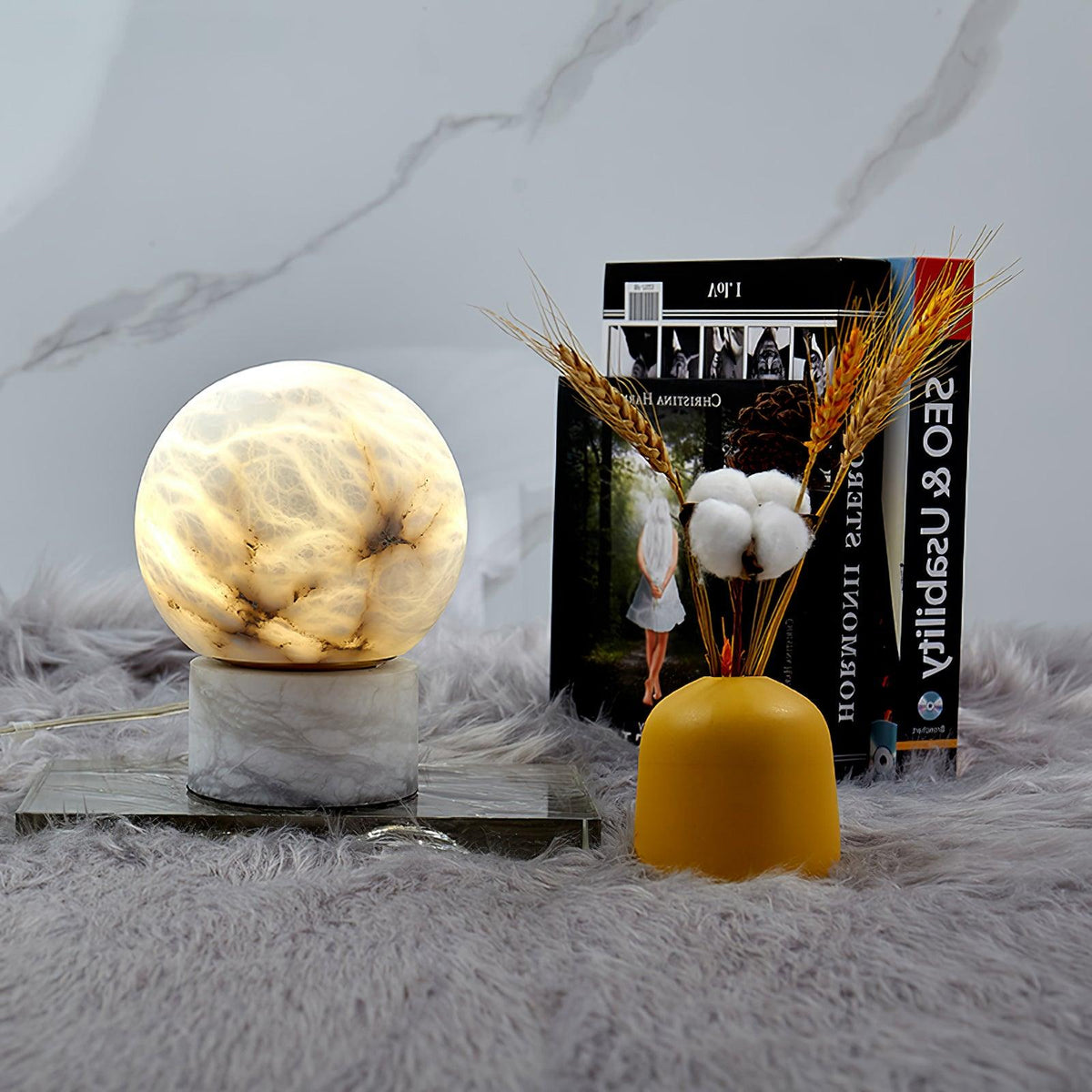 Lámpara de mesa de alabastro Selenita en un dormitorio tranquilo – imagen 7