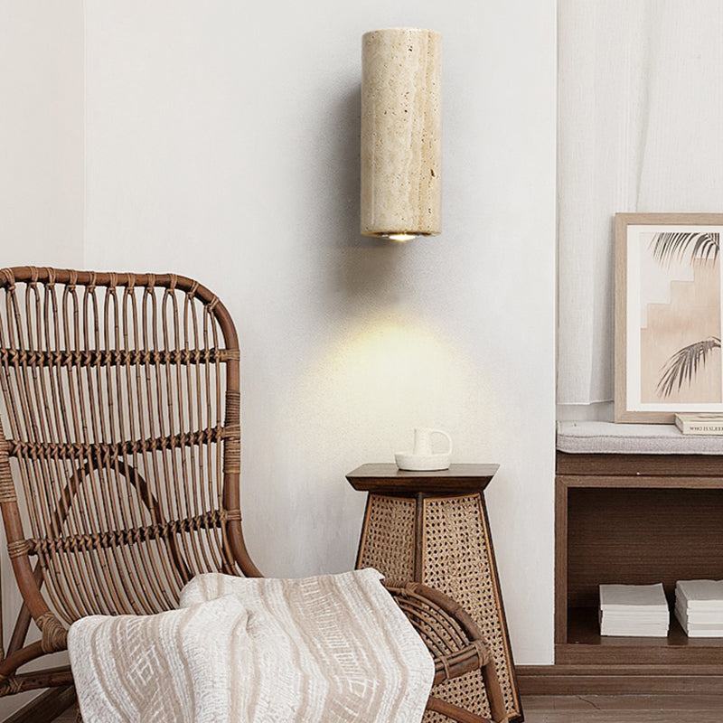 Aplique de pared de travertino Onsara en un interior de estilo japandi – imagen 9