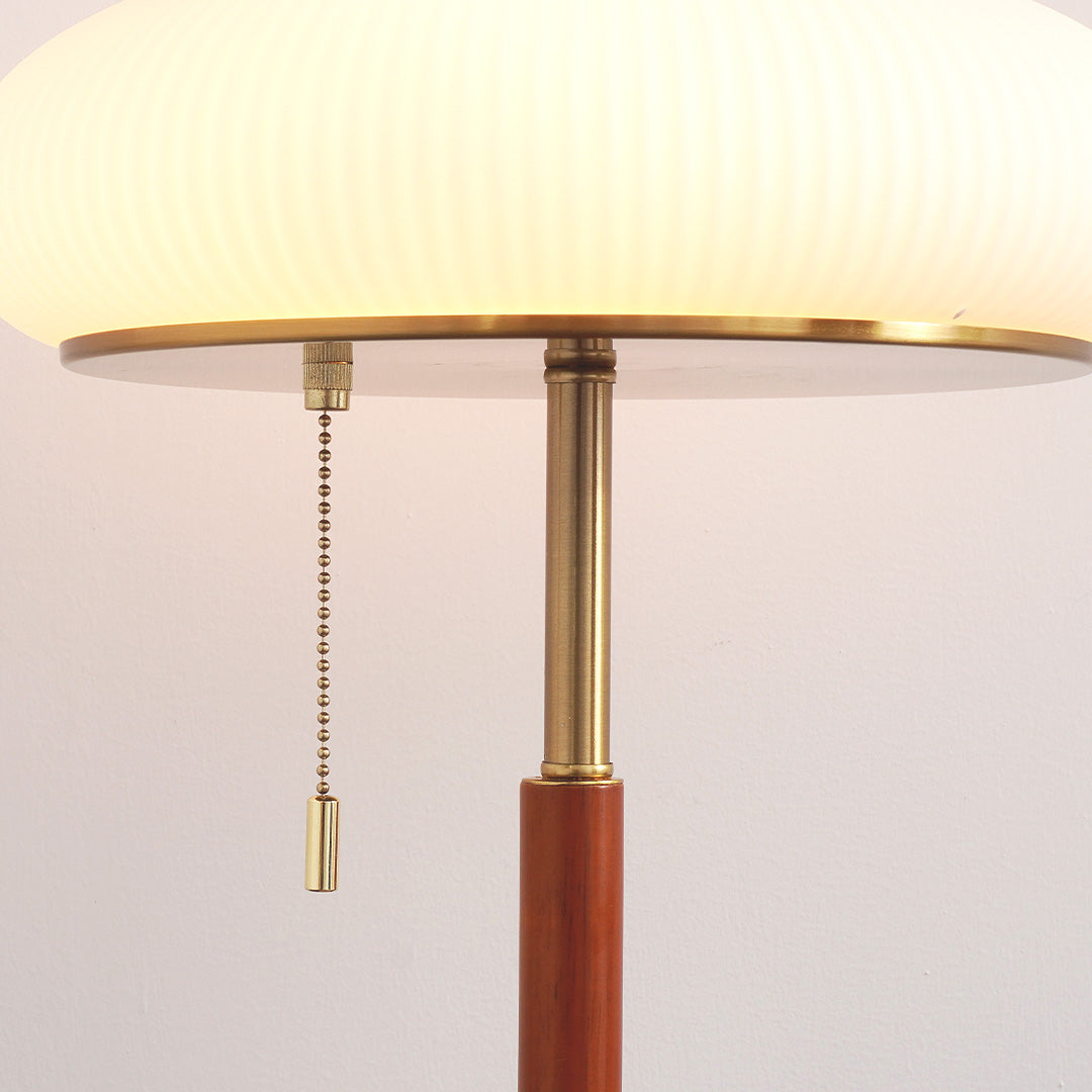 Lámpara de mesa vintage Rizala – detalle de la cadena de encendido