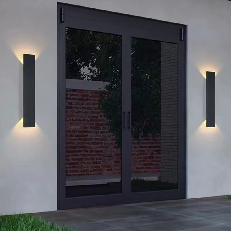 Aplique de pared exterior Ulinda en una fachada moderna – imagen 8