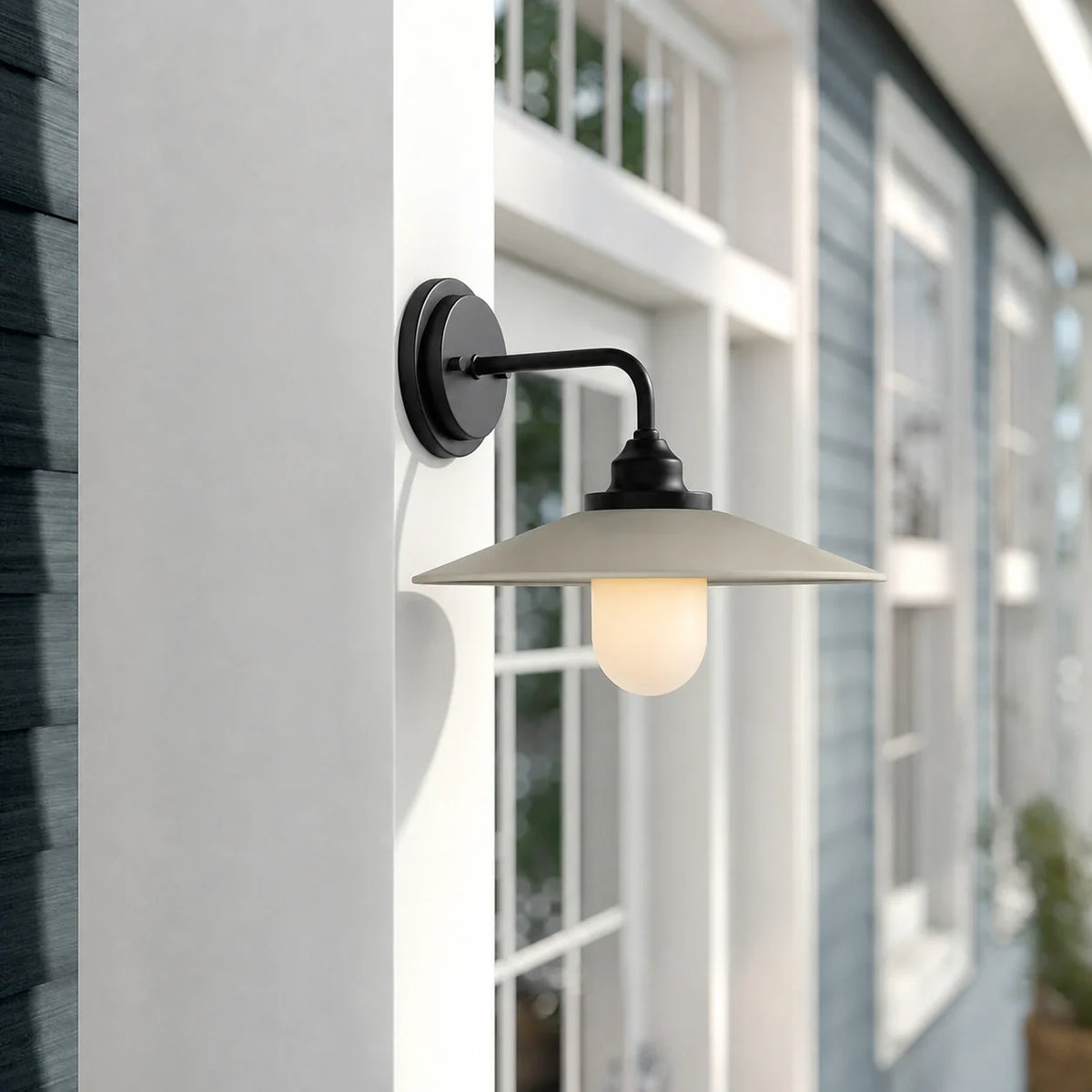 Aplique de pared exterior Idena – crema con vidrio blanco tarro
