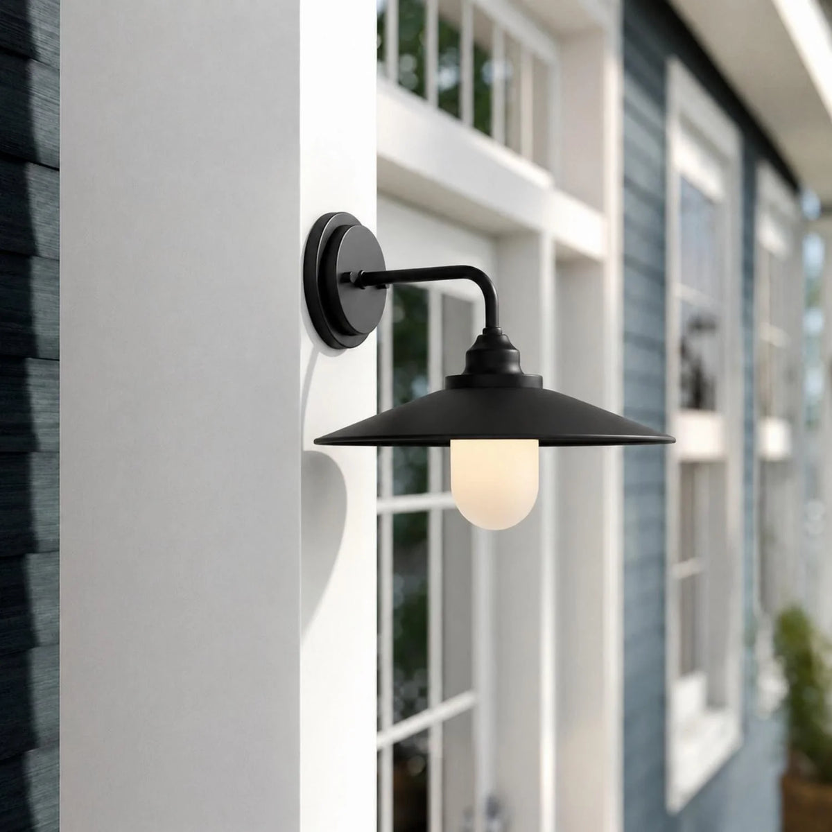 Aplique de pared exterior Idena – negro con vidrio blanco tarro