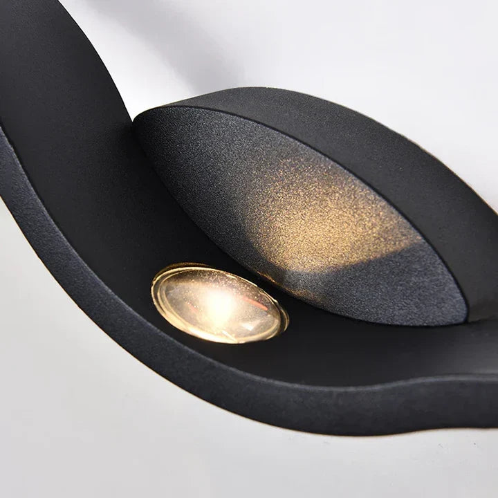 Aplique de pared exterior Luvera – detalle del foco LED