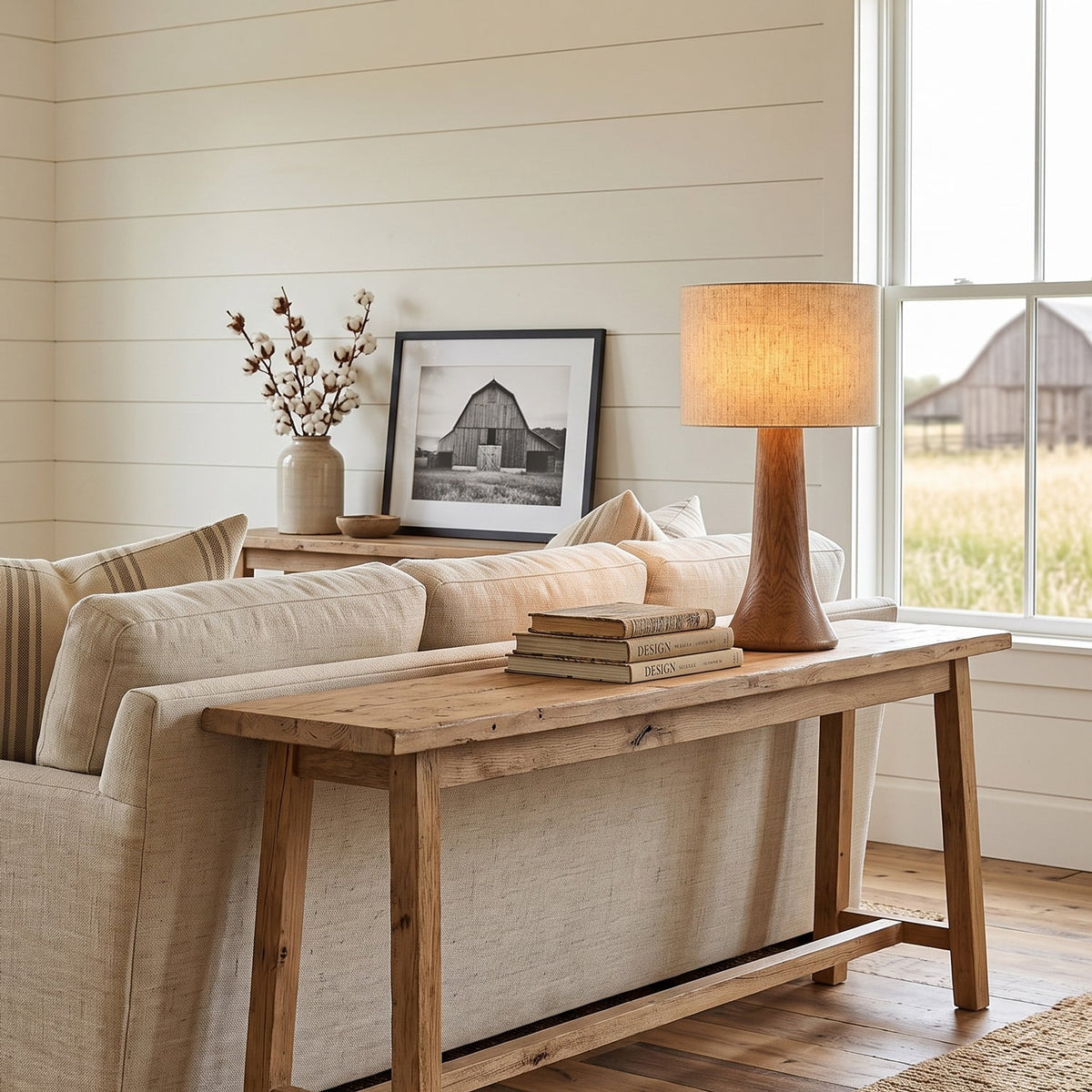 Lámpara de mesa de madera Bosela en un dormitorio acogedor – imagen 11