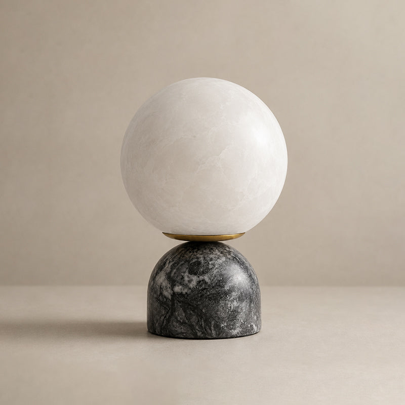 Lámpara de mesa de alabastro Selenza – con base de mármol negro